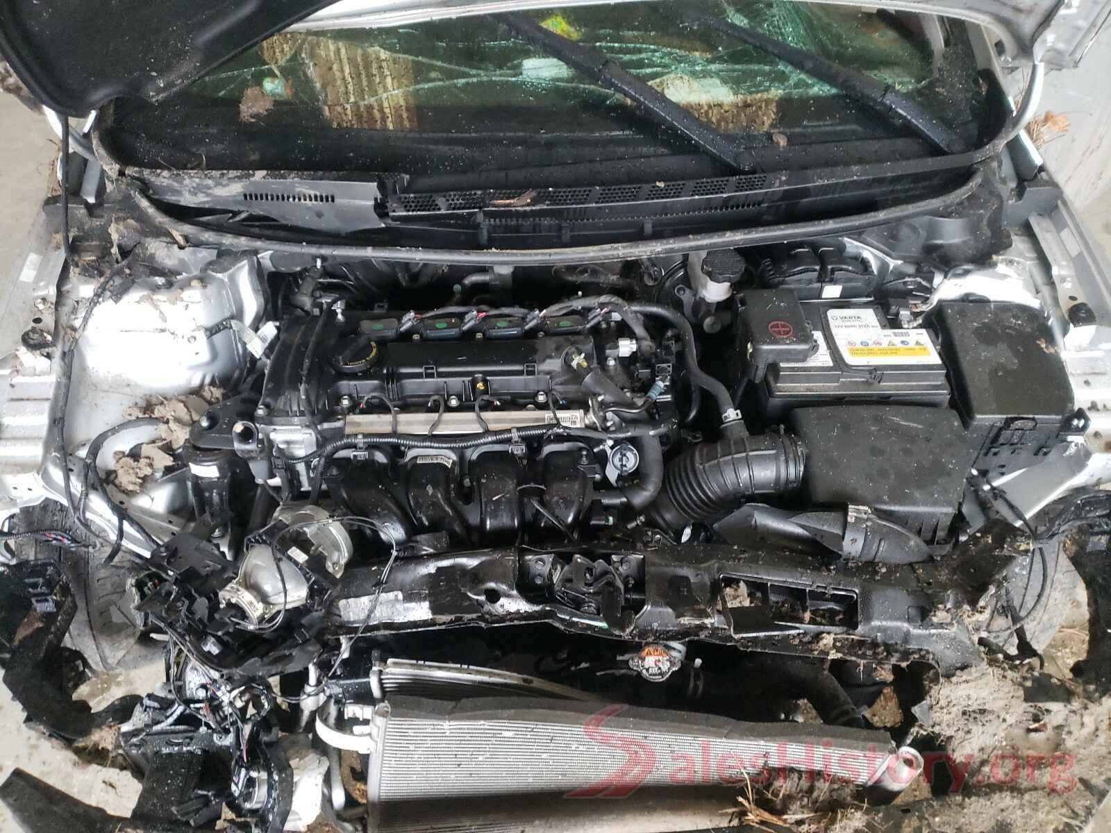 3KPFK4A79JE237327 2018 KIA FORTE