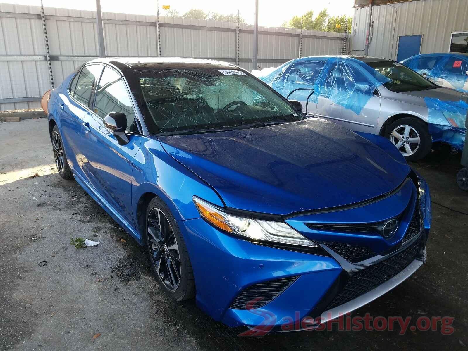 4T1B61HK8JU158658 2018 TOYOTA CAMRY