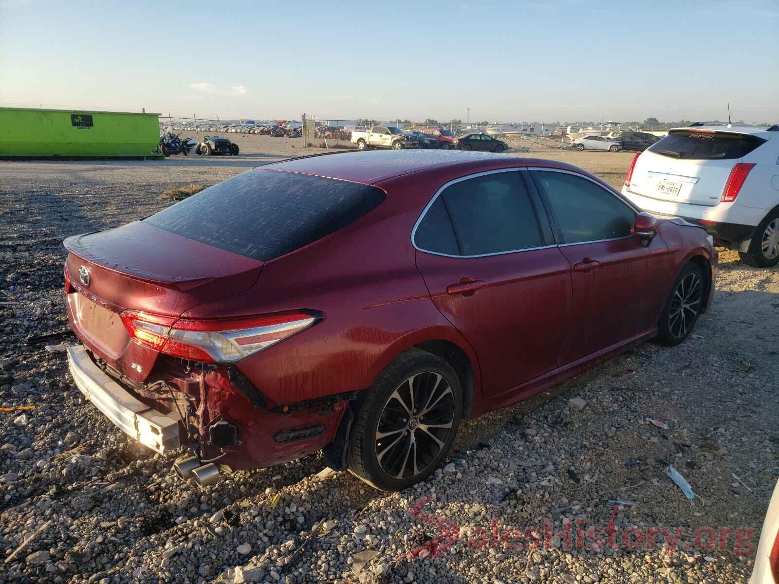 4T1B11HK4JU567089 2018 TOYOTA CAMRY