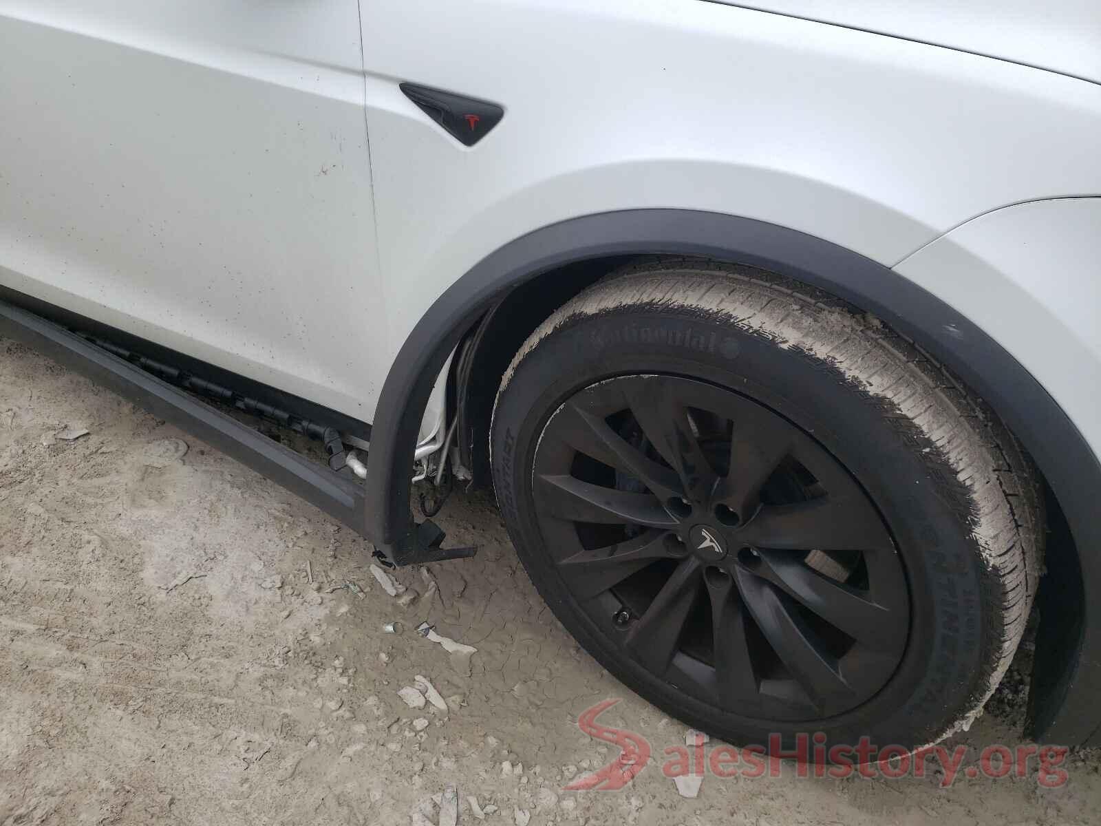 5YJXCBE22JF103869 2018 TESLA MODEL X