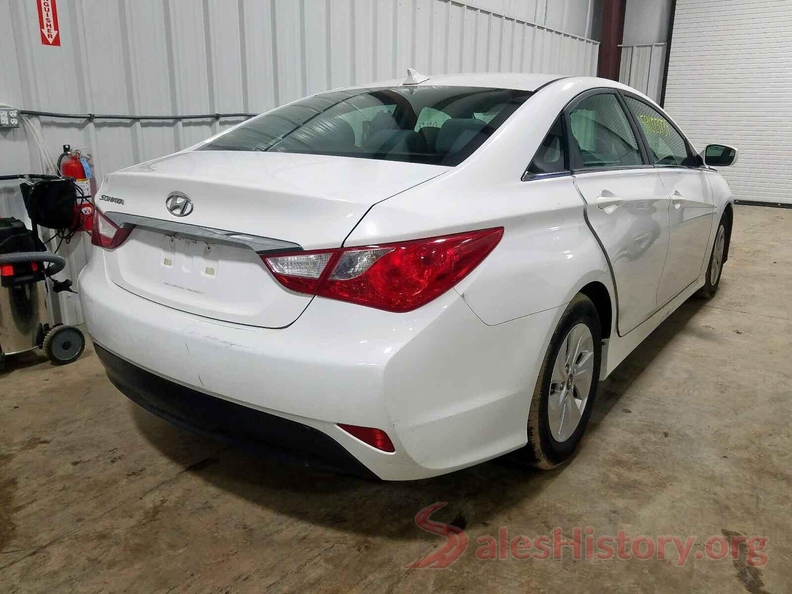 5NPEB4AC0EH817608 2014 HYUNDAI SONATA