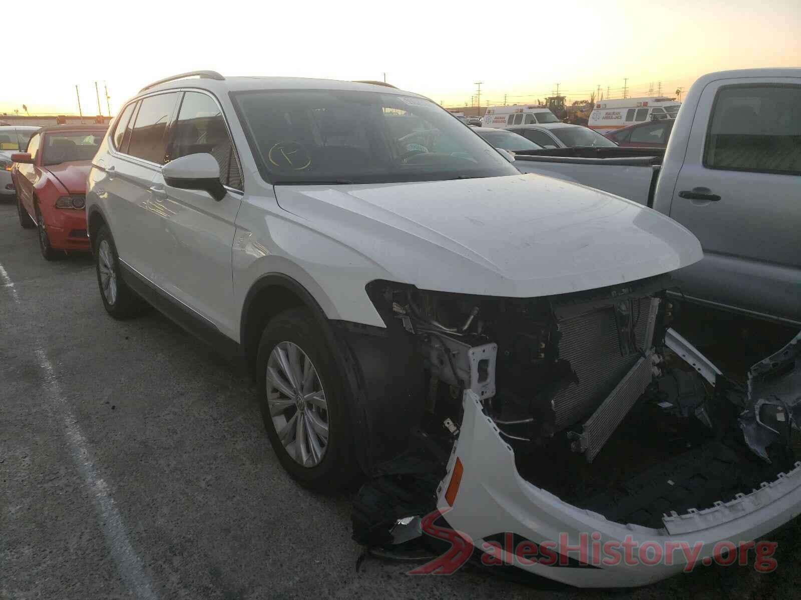 3VV3B7AX2JM119325 2018 VOLKSWAGEN TIGUAN