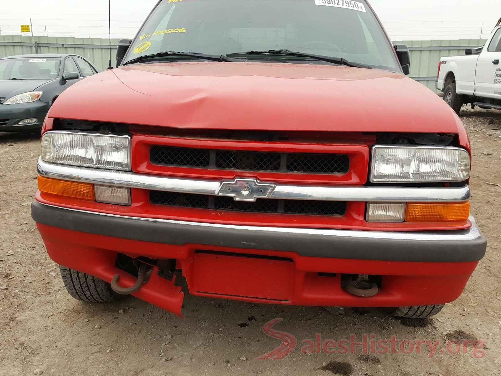 1GNDT13W6Y2100206 2000 CHEVROLET BLAZER