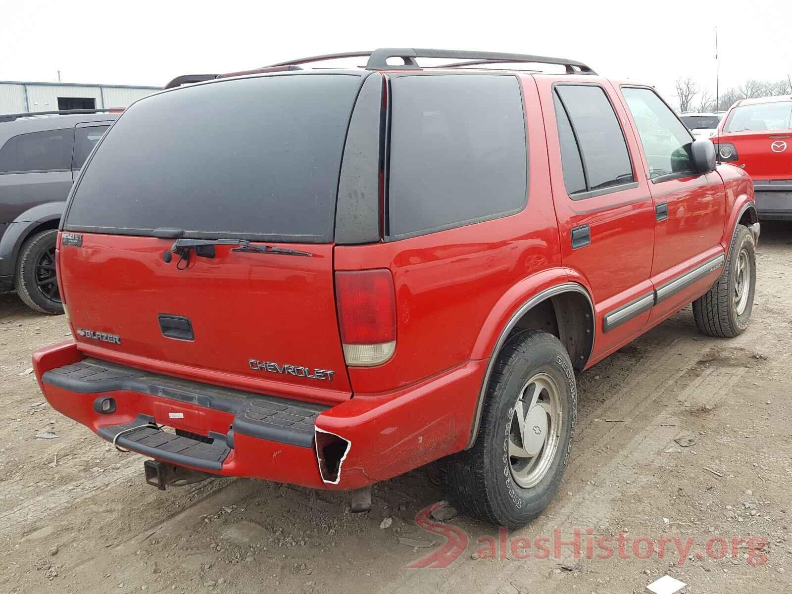 1GNDT13W6Y2100206 2000 CHEVROLET BLAZER