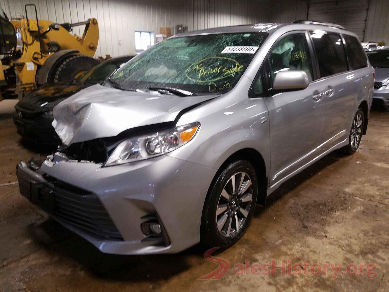 5TDDZ3DCXJS200413 2018 TOYOTA SIENNA