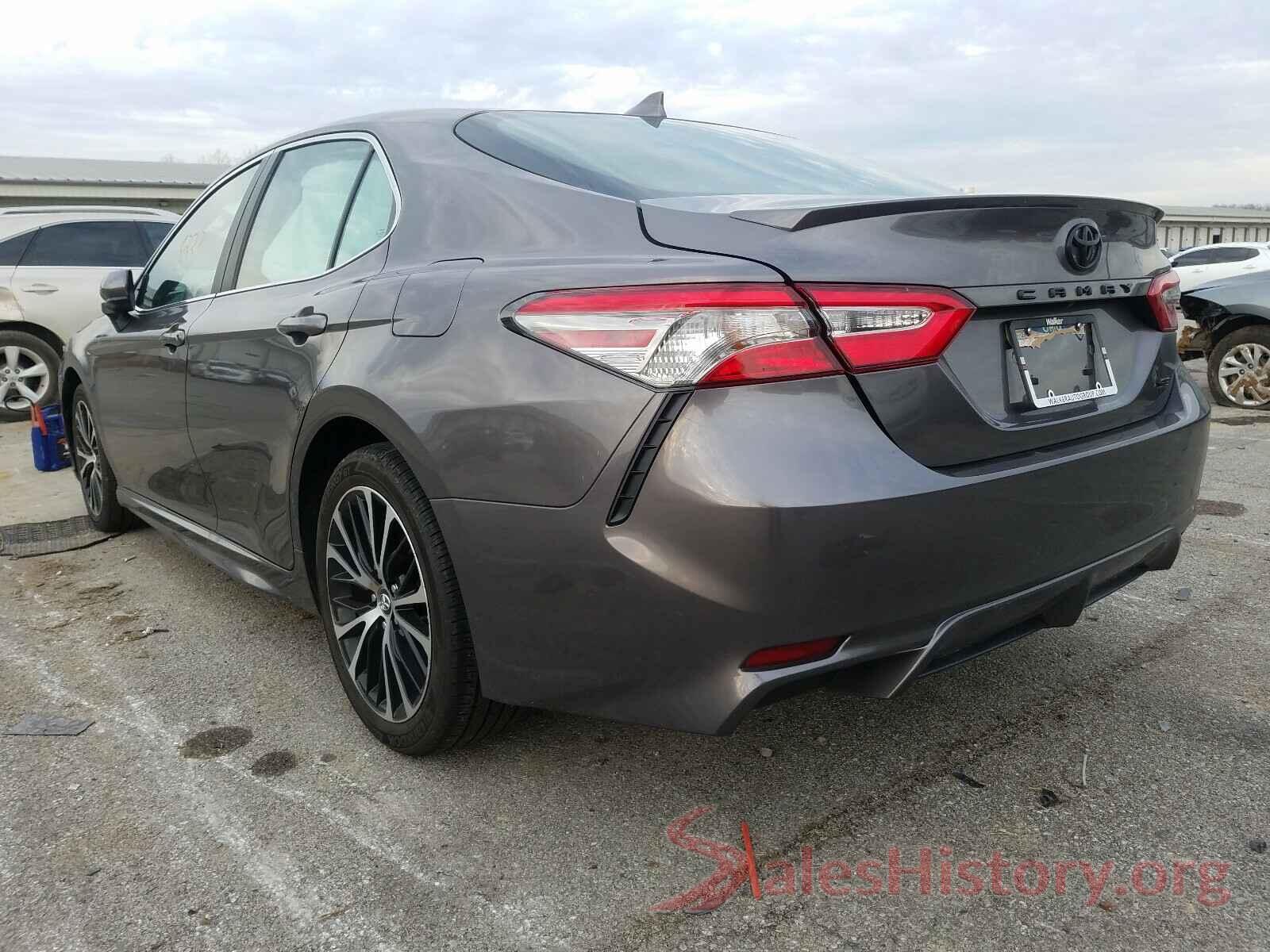 4T1B11HKXKU841140 2019 TOYOTA CAMRY