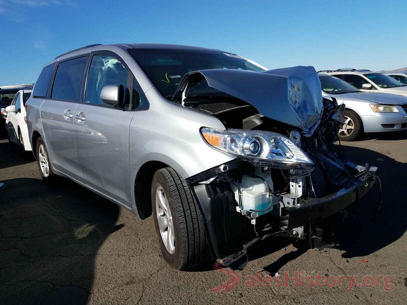 5TDKZ3DC6HS805885 2017 TOYOTA SIENNA