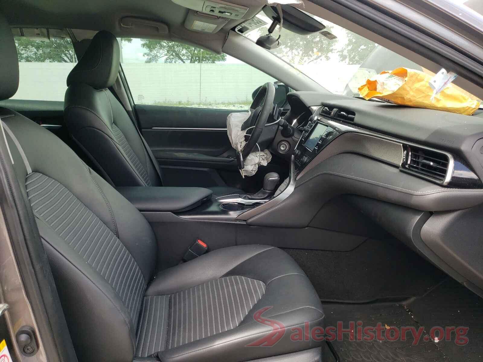 4T1B11HKXKU752751 2019 TOYOTA CAMRY