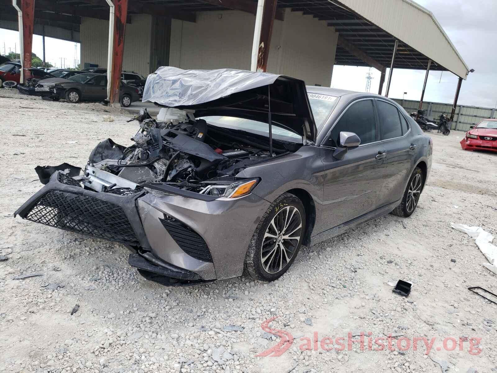 4T1B11HKXKU752751 2019 TOYOTA CAMRY