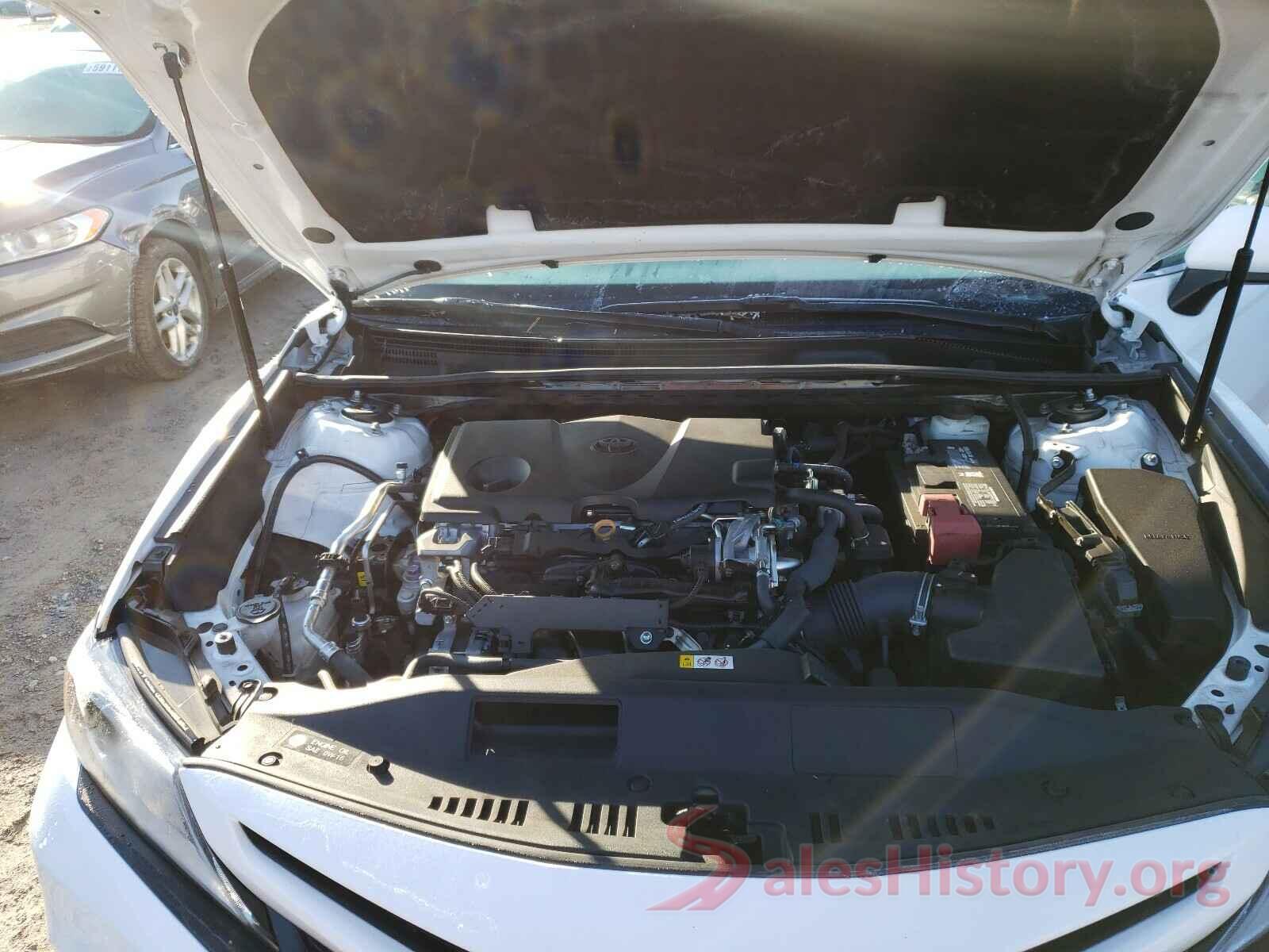 4T1B11HK2JU650522 2018 TOYOTA CAMRY