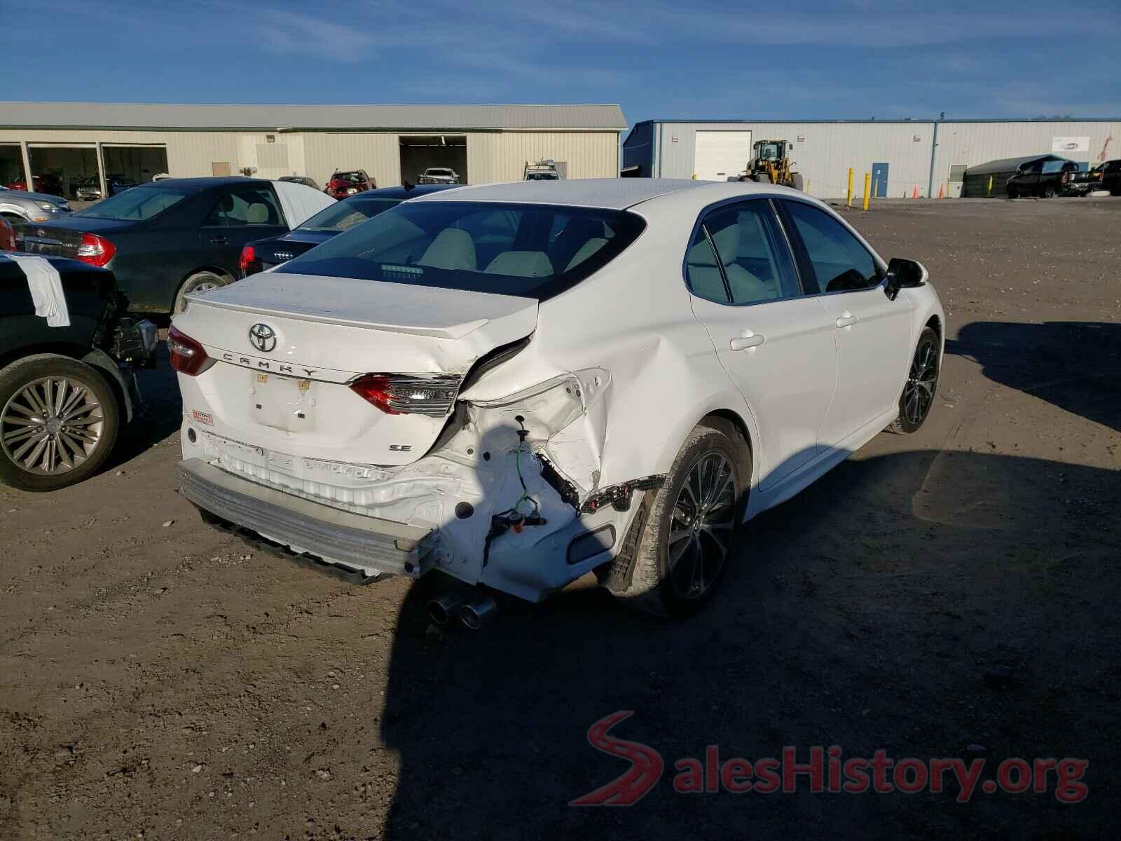 4T1B11HK2JU650522 2018 TOYOTA CAMRY