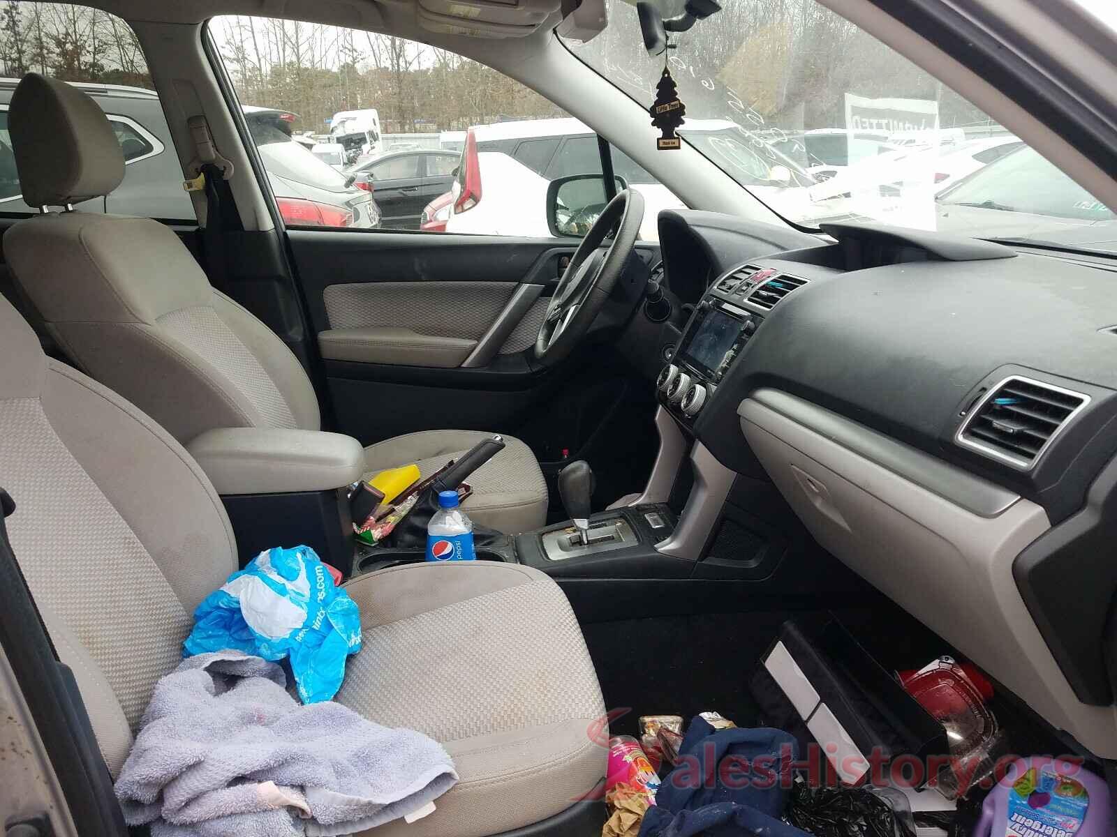 JF2SJAEC4HH528184 2017 SUBARU FORESTER