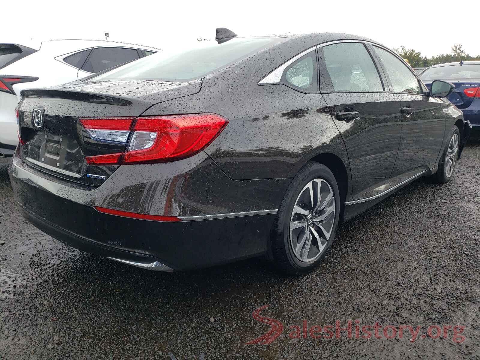 1HGCV3F58JA004667 2018 HONDA ACCORD