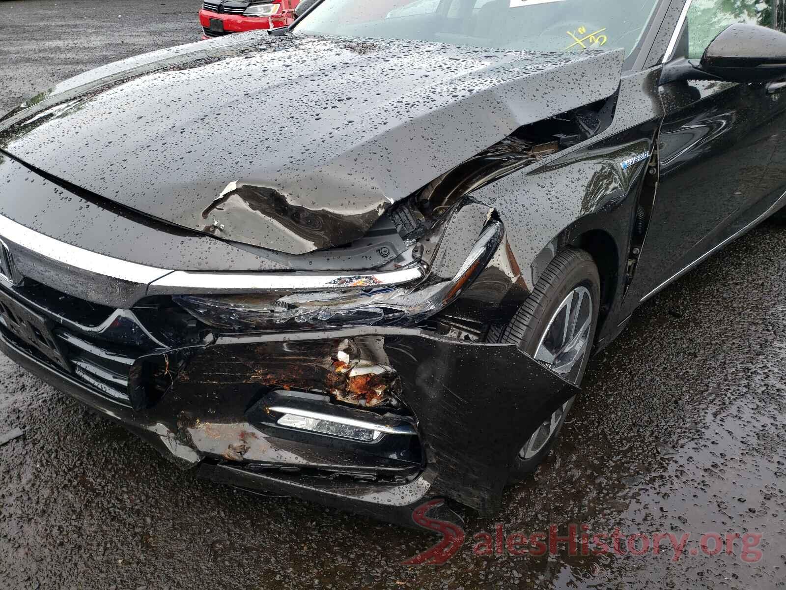 1HGCV3F58JA004667 2018 HONDA ACCORD