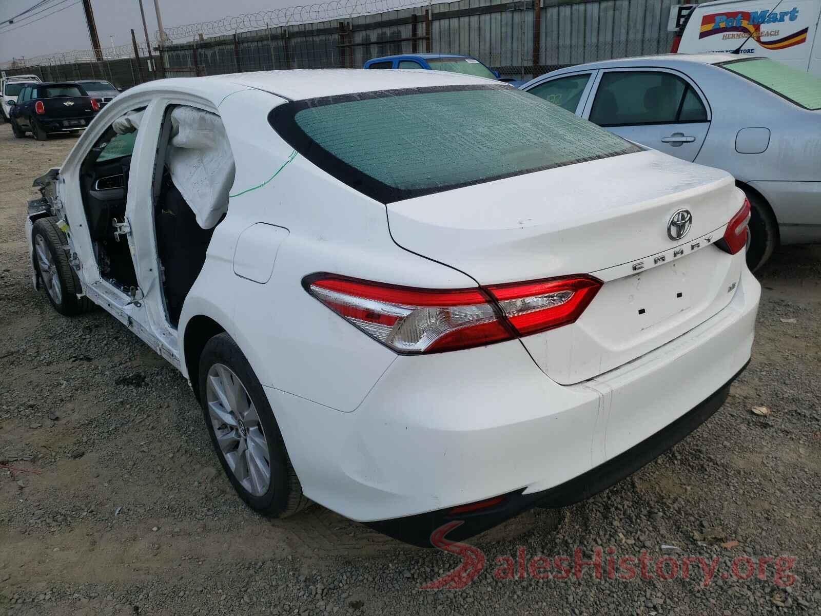 4T1B11HK5JU093637 2018 TOYOTA CAMRY