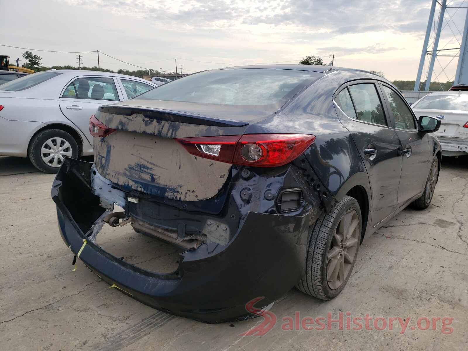 3MZBN1V38JM163476 2018 MAZDA 3