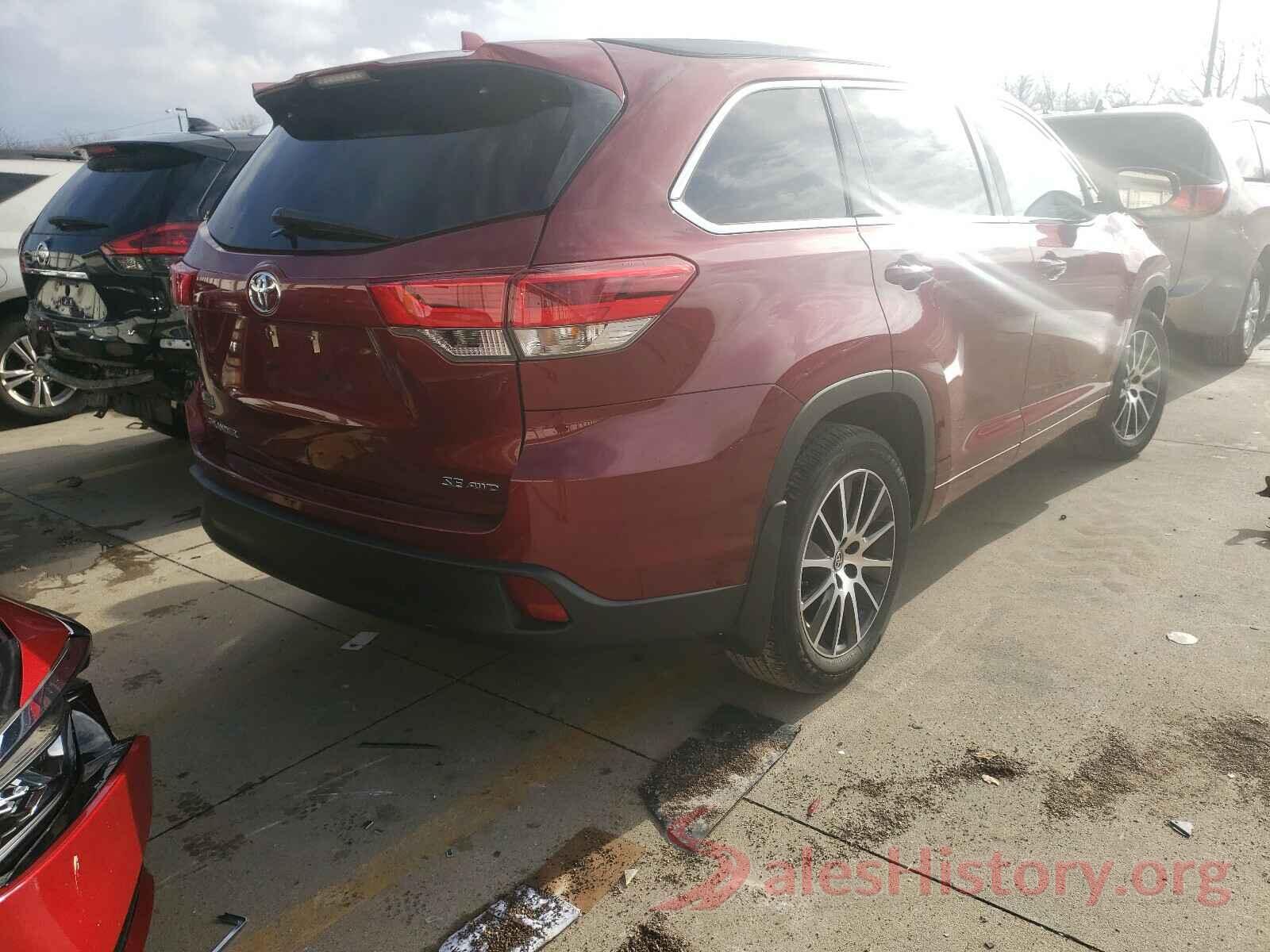 5TDJZRFH7JS562276 2018 TOYOTA HIGHLANDER