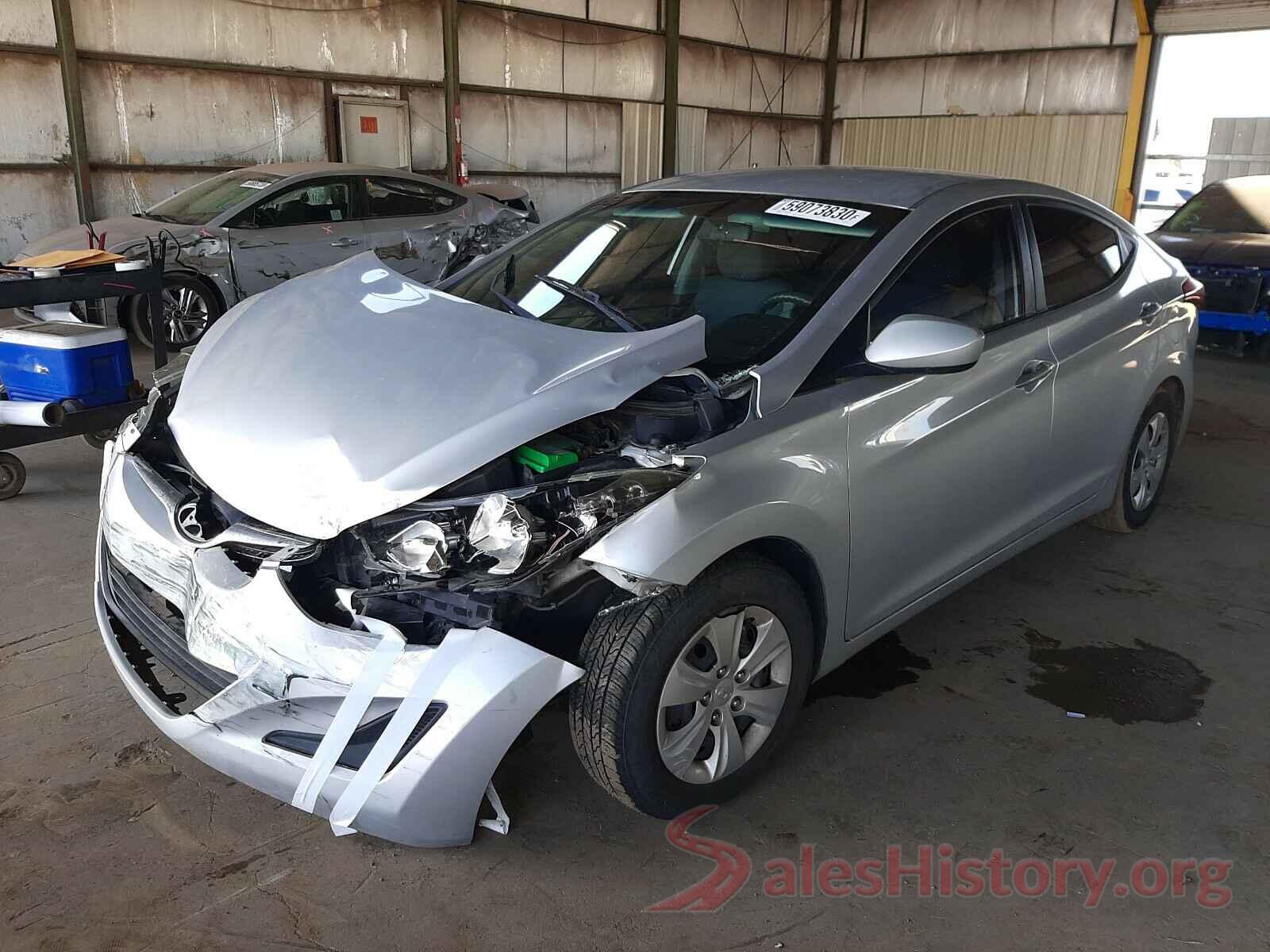 5NPDH4AE9GH695877 2016 HYUNDAI ELANTRA