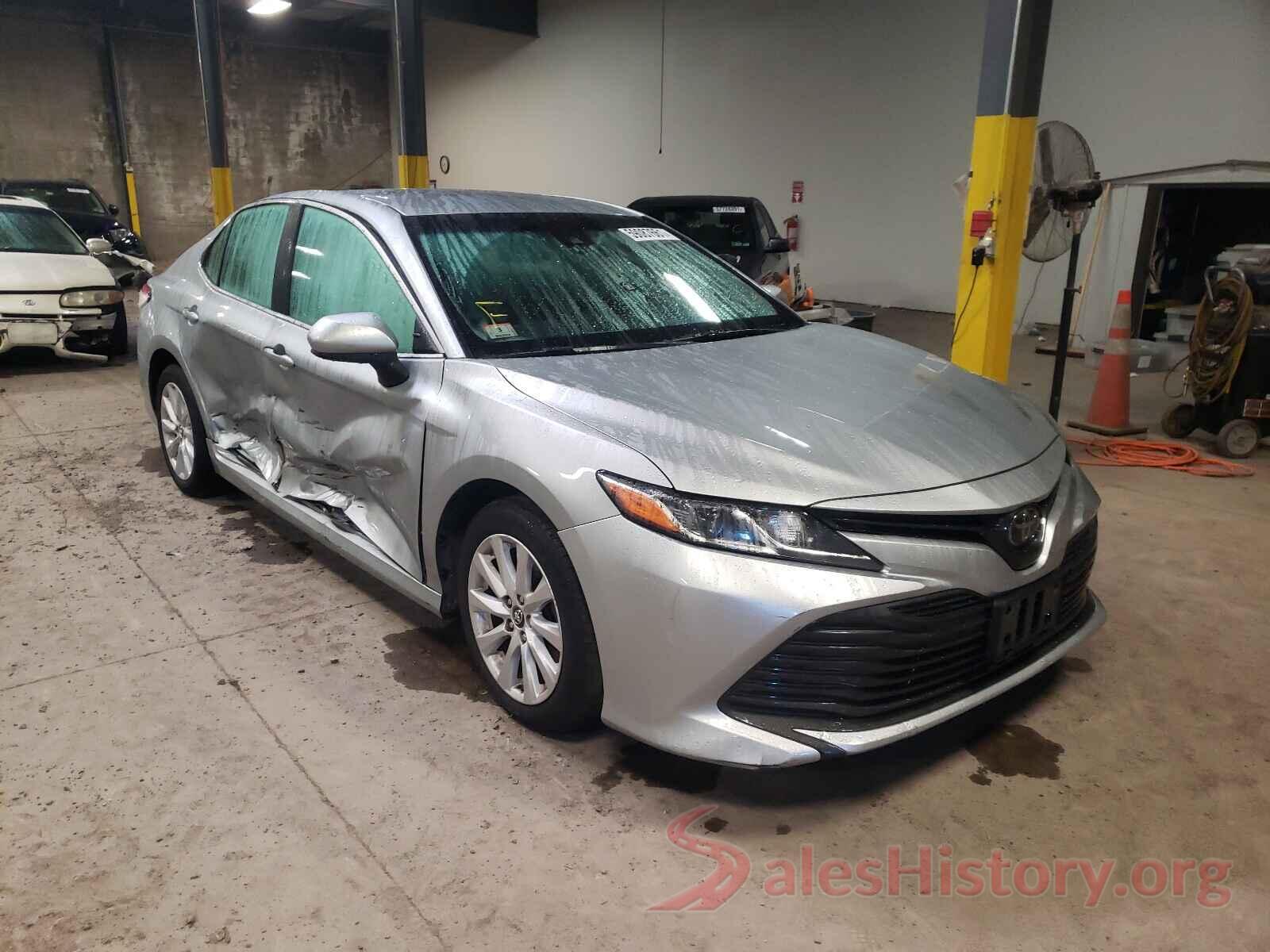 4T1B11HK7JU115072 2018 TOYOTA CAMRY