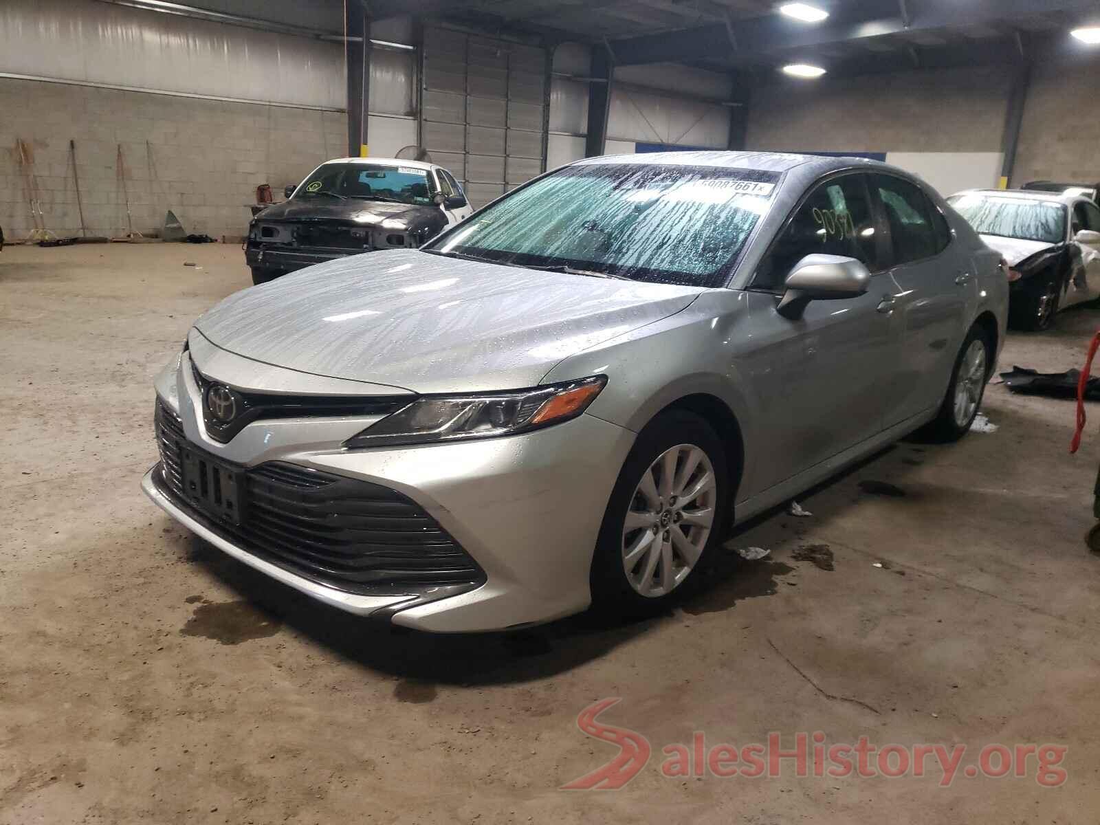 4T1B11HK7JU115072 2018 TOYOTA CAMRY