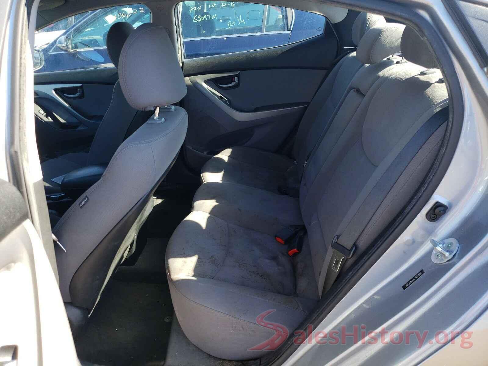 5NPDH4AE3GH761498 2016 HYUNDAI ELANTRA