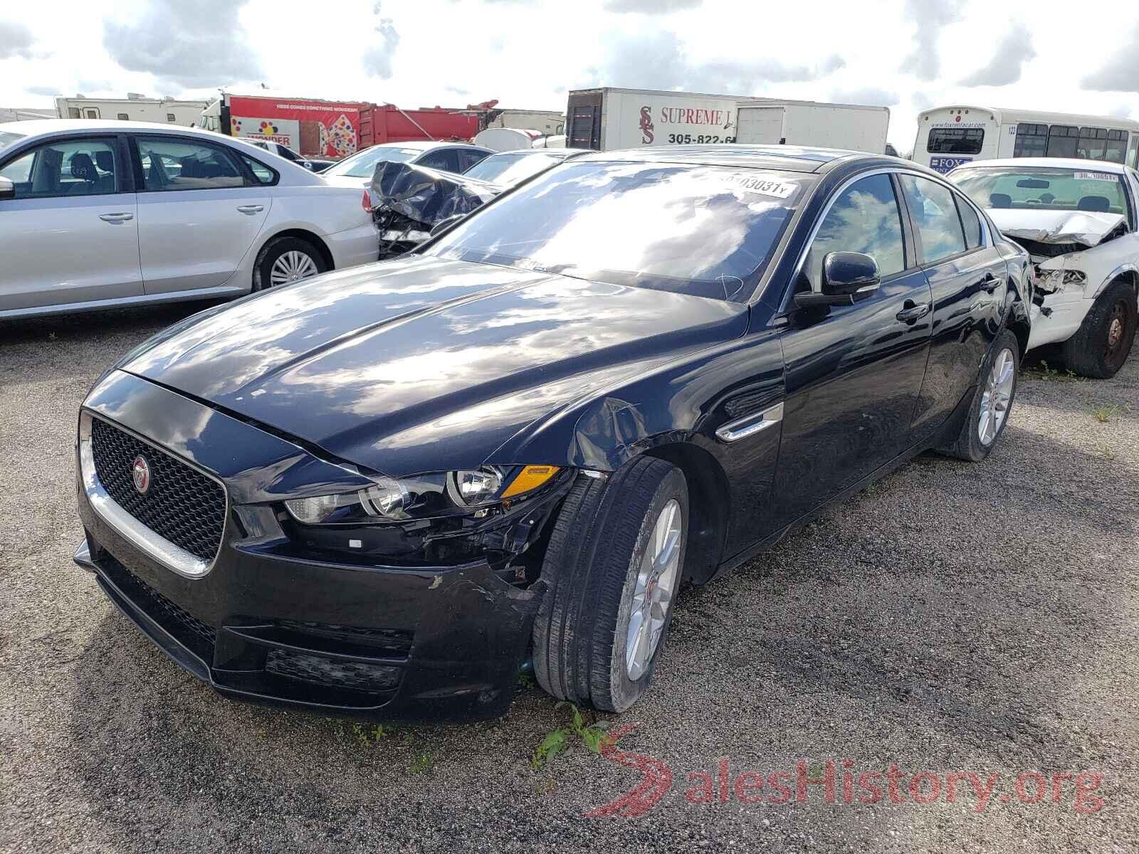 SAJAD4BN8HCP15340 2017 JAGUAR XE