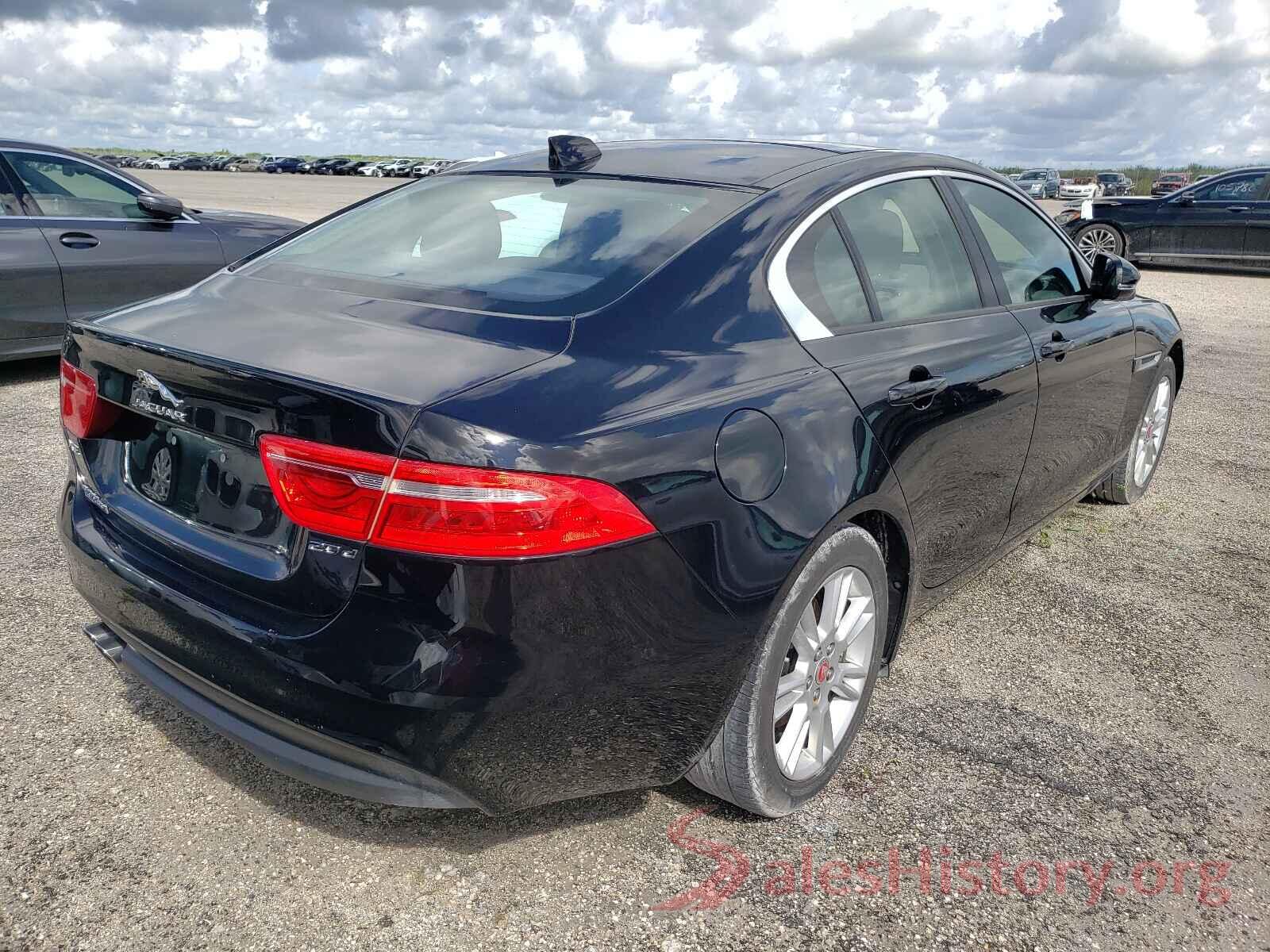 SAJAD4BN8HCP15340 2017 JAGUAR XE