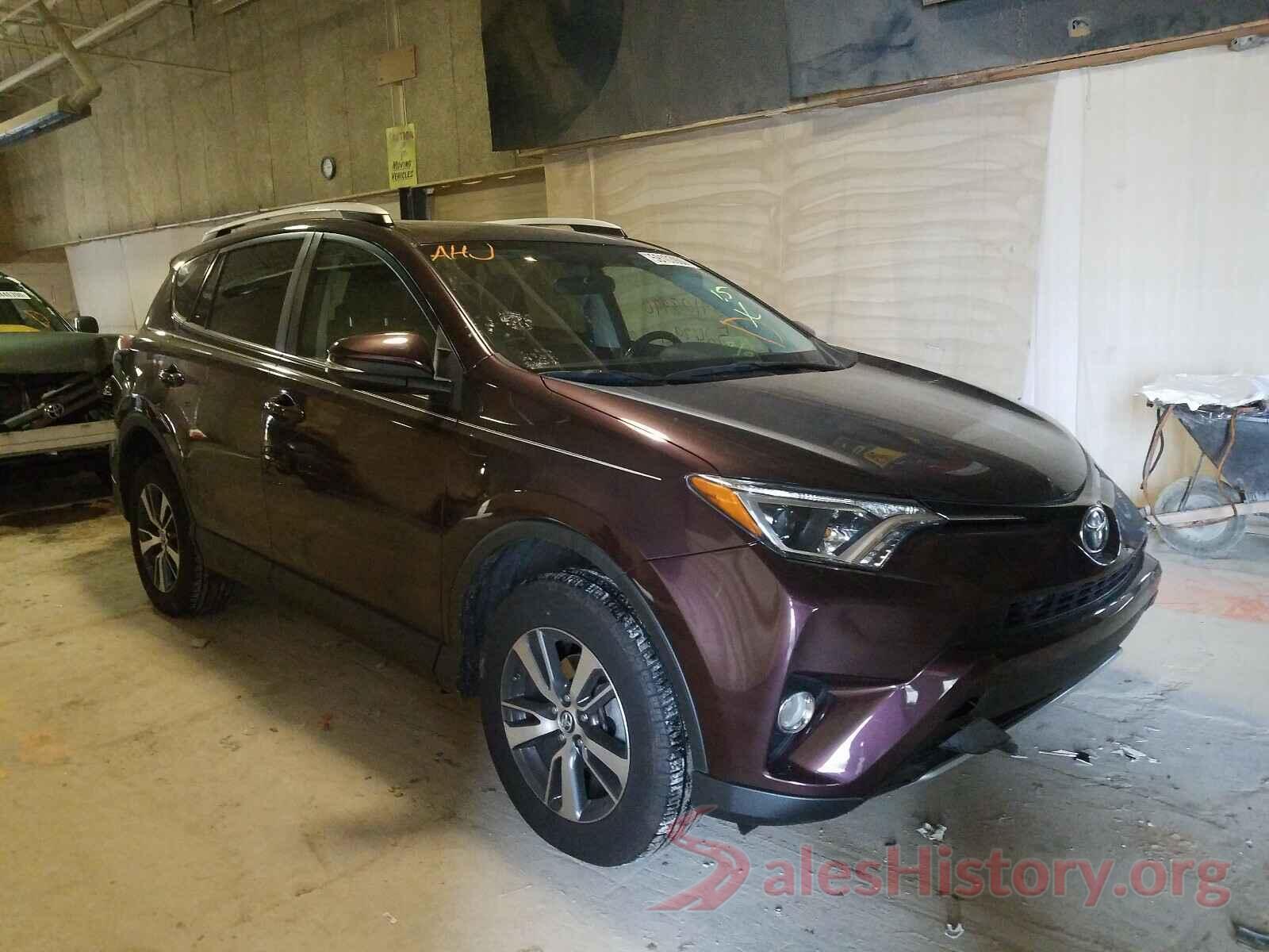 2T3RFREV3GW461570 2016 TOYOTA RAV4