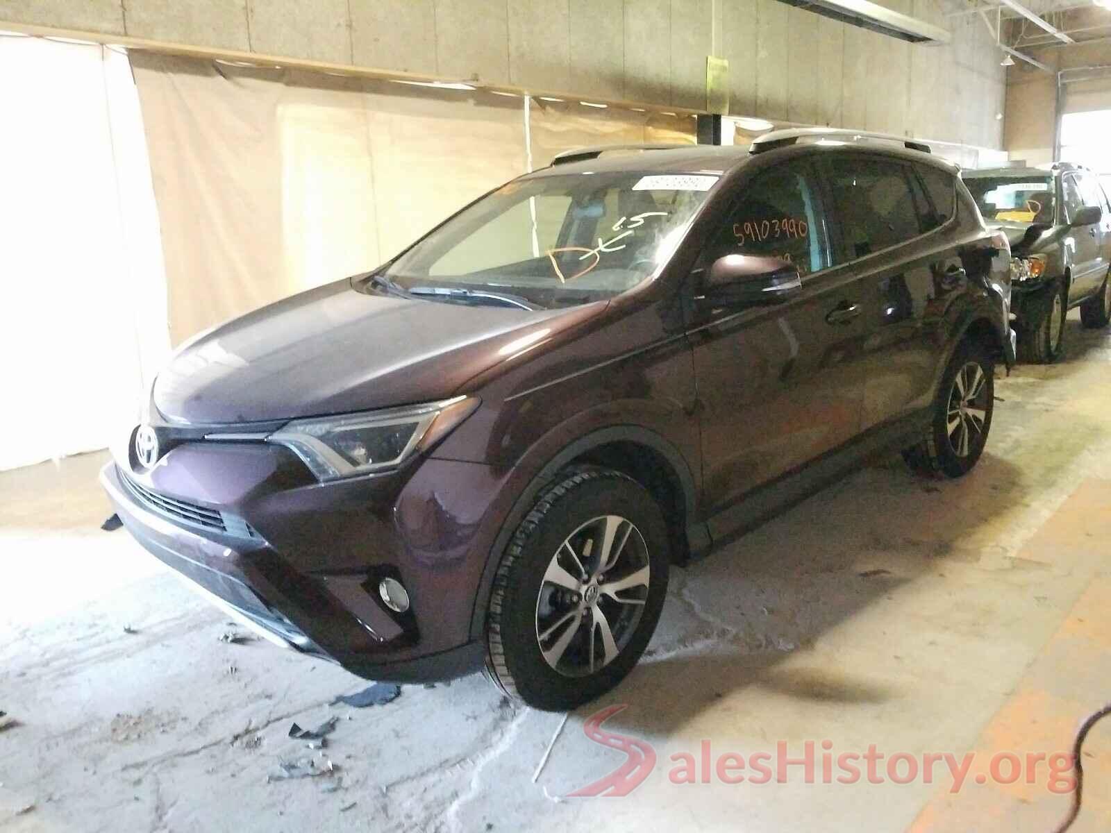 2T3RFREV3GW461570 2016 TOYOTA RAV4