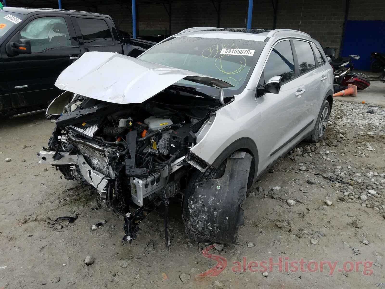 KNDCC3LC3H5054581 2017 KIA NIRO