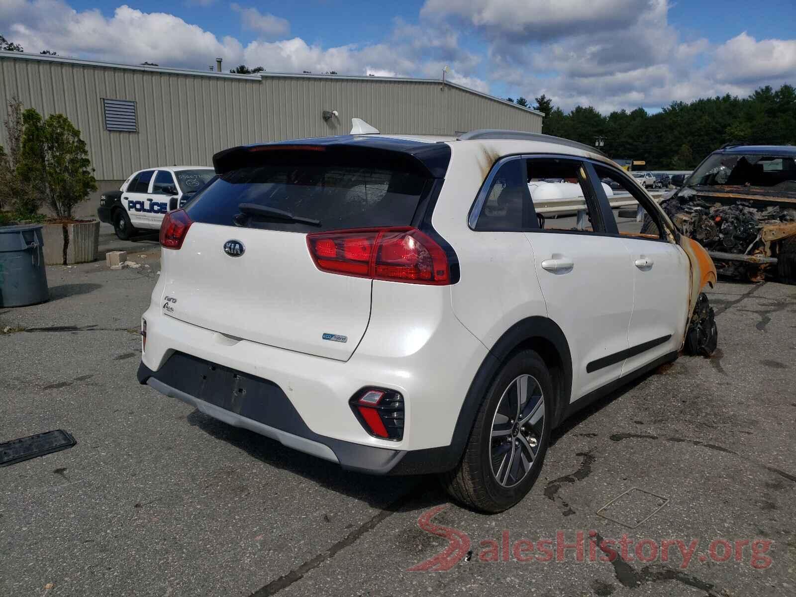 KNDCB3LC9L5373592 2020 KIA NIRO