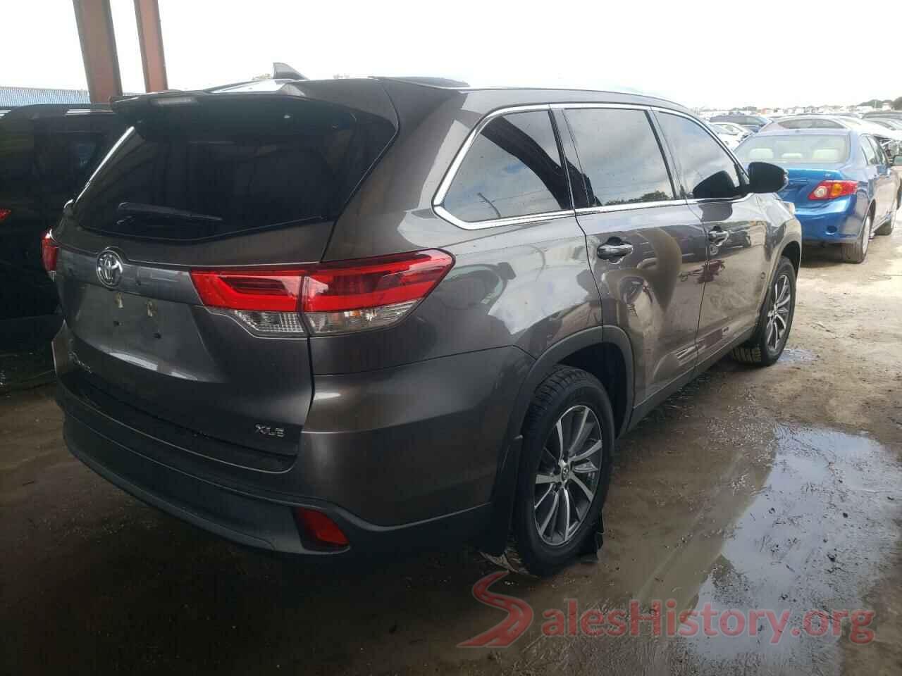 5TDKZRFH3KS555556 2019 TOYOTA HIGHLANDER