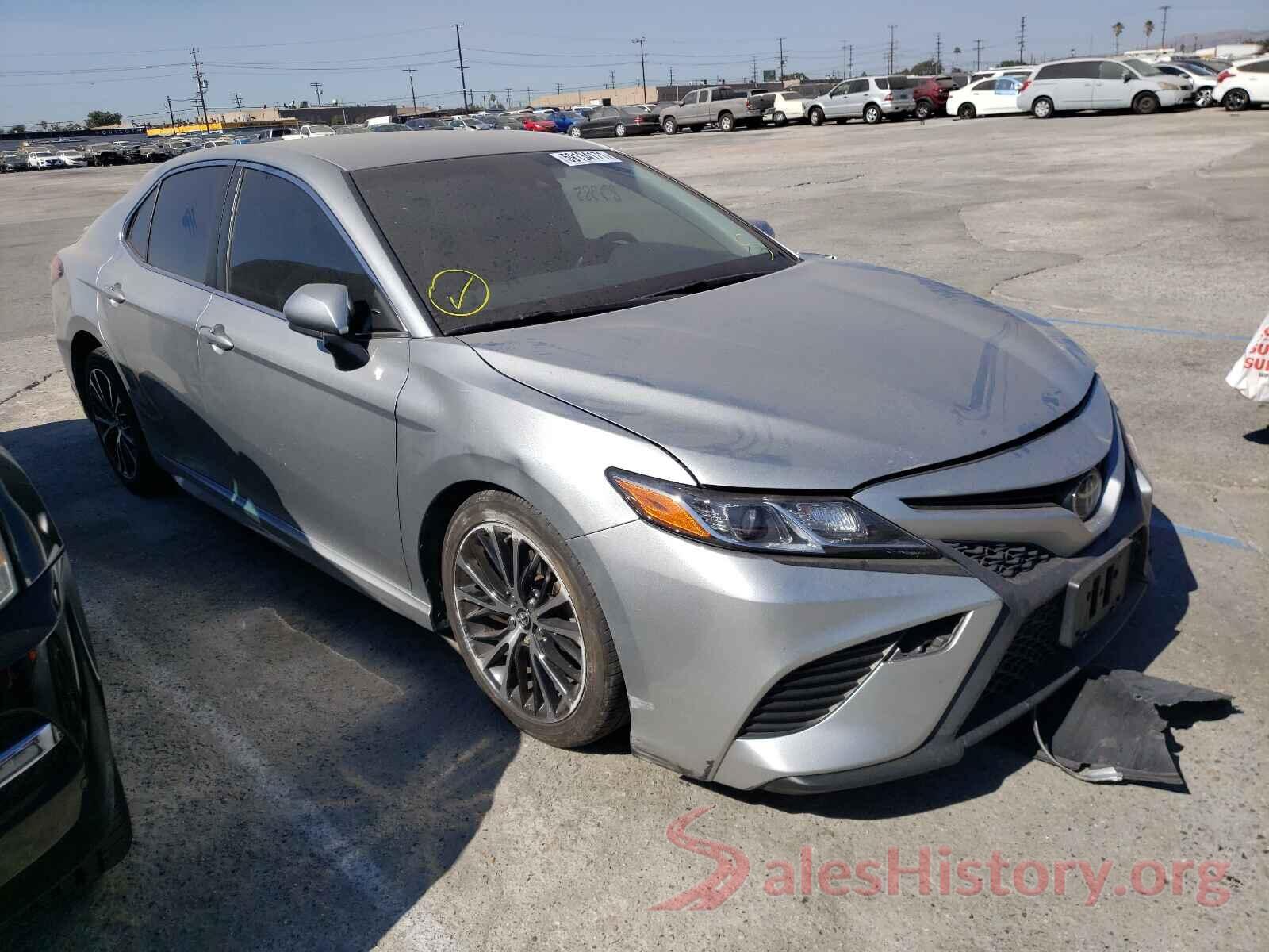 JTNB11HK9J3047458 2018 TOYOTA CAMRY