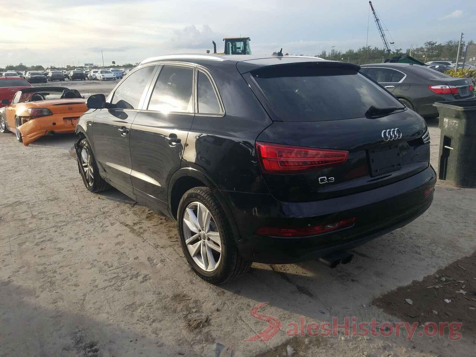 WA1BCCFS3JR029574 2018 AUDI Q3