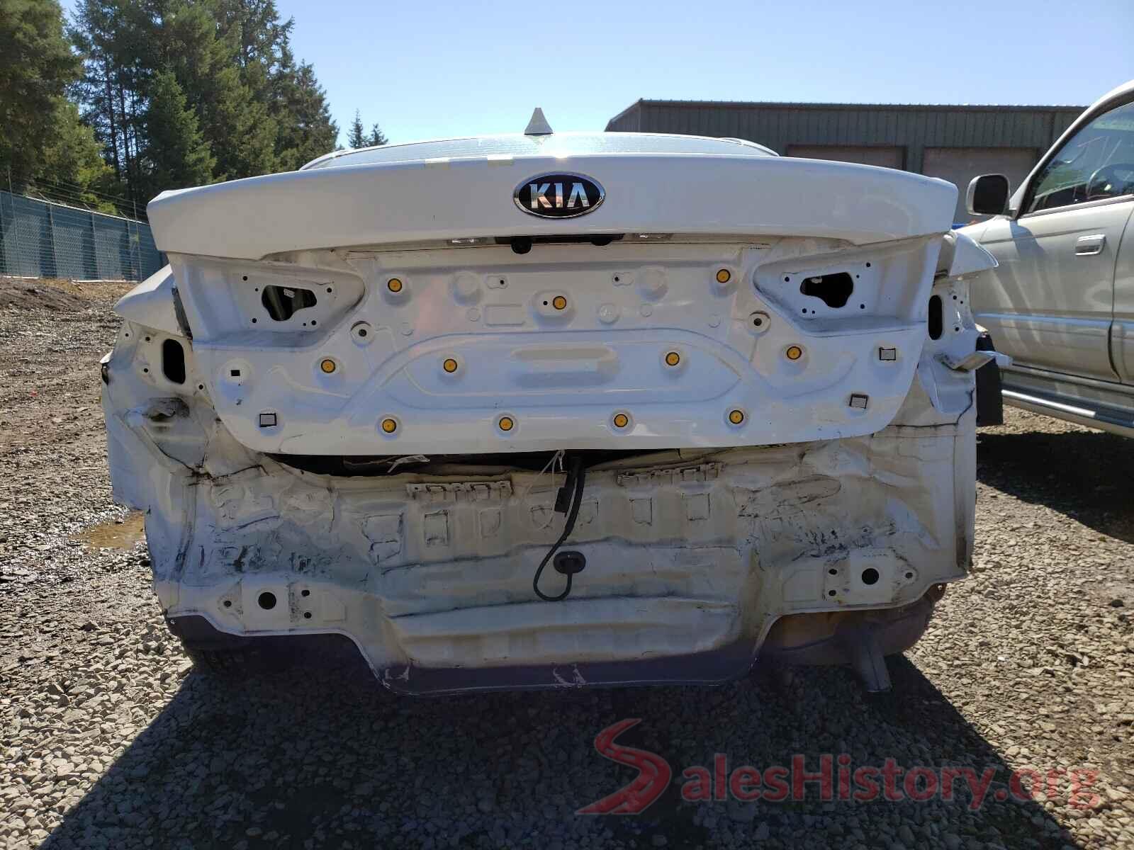 KNAGV4LD8J5025722 2018 KIA OPTIMA