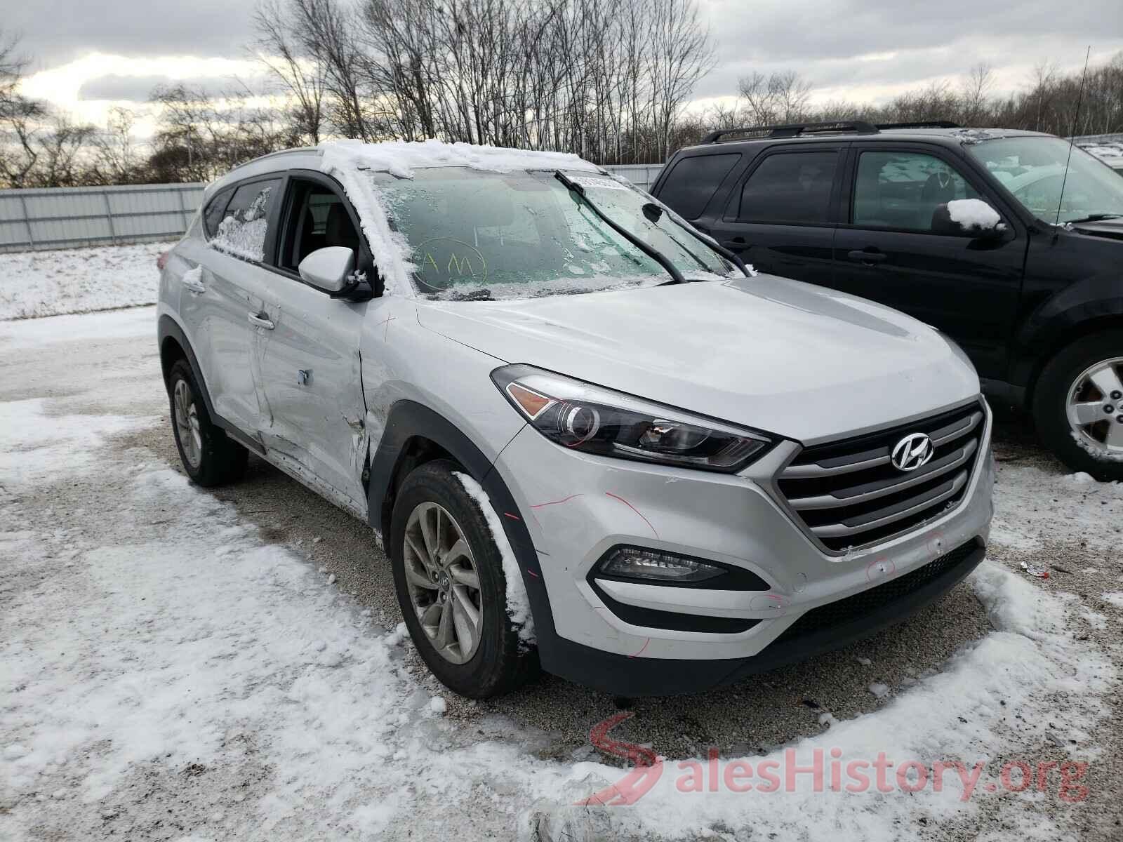 KM8J3CA41JU674808 2018 HYUNDAI TUCSON