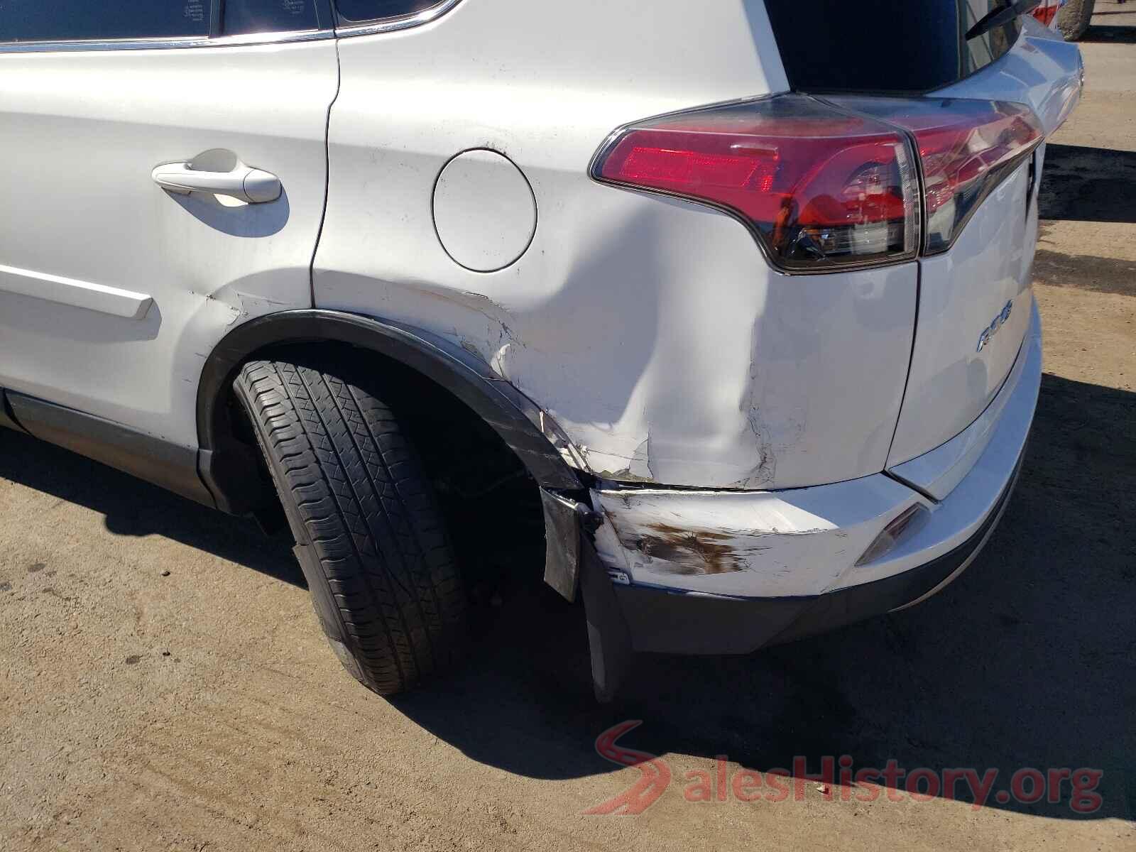 JTMRFREV7HD209786 2017 TOYOTA RAV4