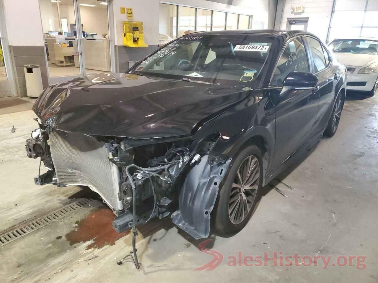 4T1B11HK2JU078383 2018 TOYOTA CAMRY