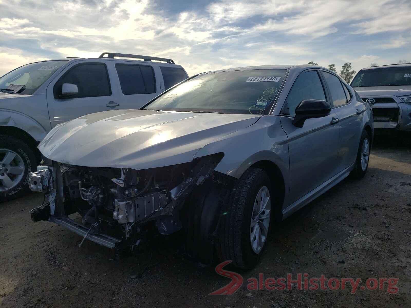 4T1G11AK2LU303548 2020 TOYOTA CAMRY