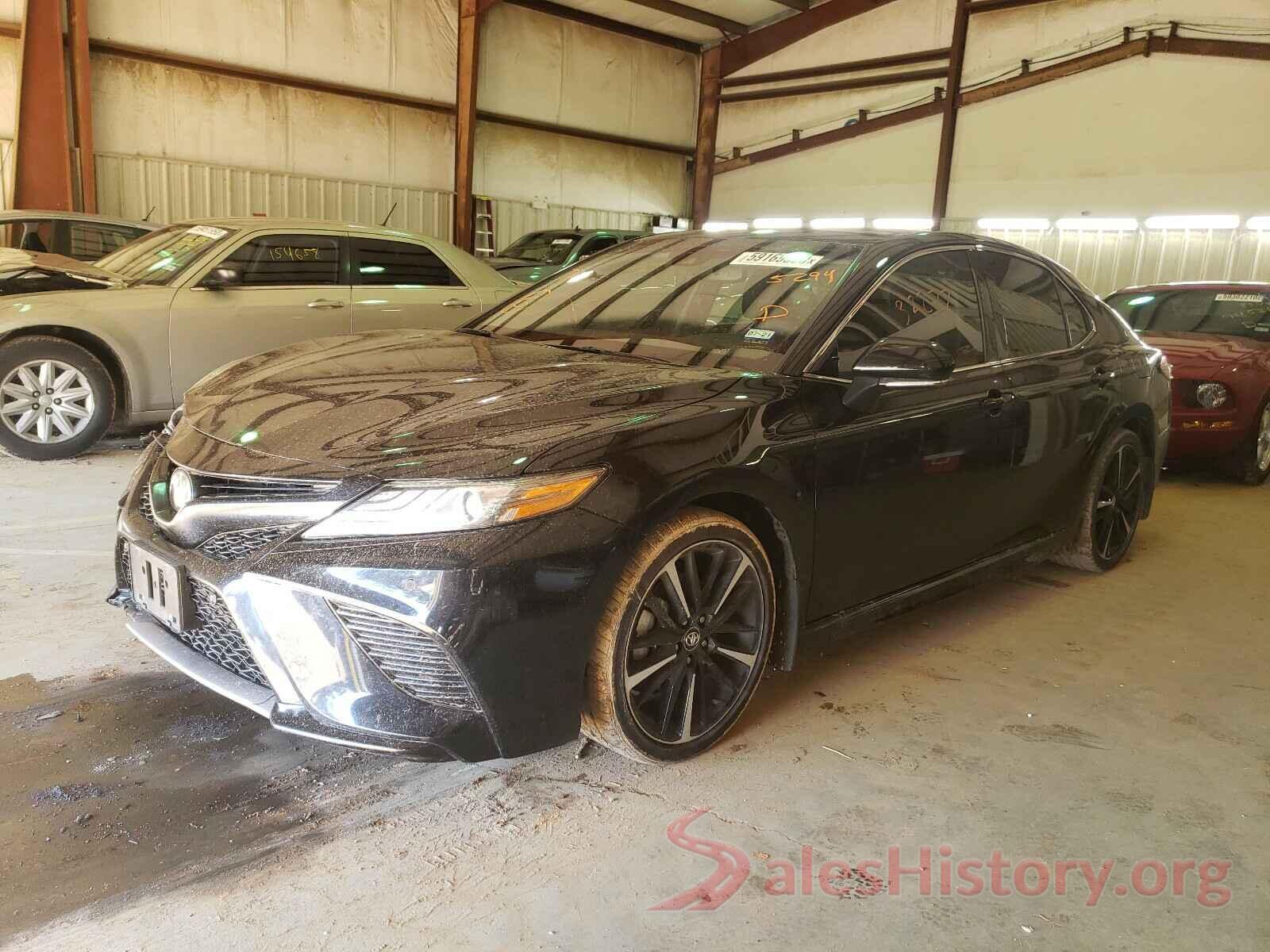 4T1B61HK2JU135294 2018 TOYOTA CAMRY