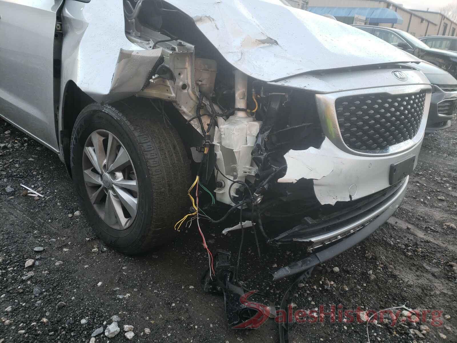 KNDMB5C18H6312315 2017 KIA SEDONA