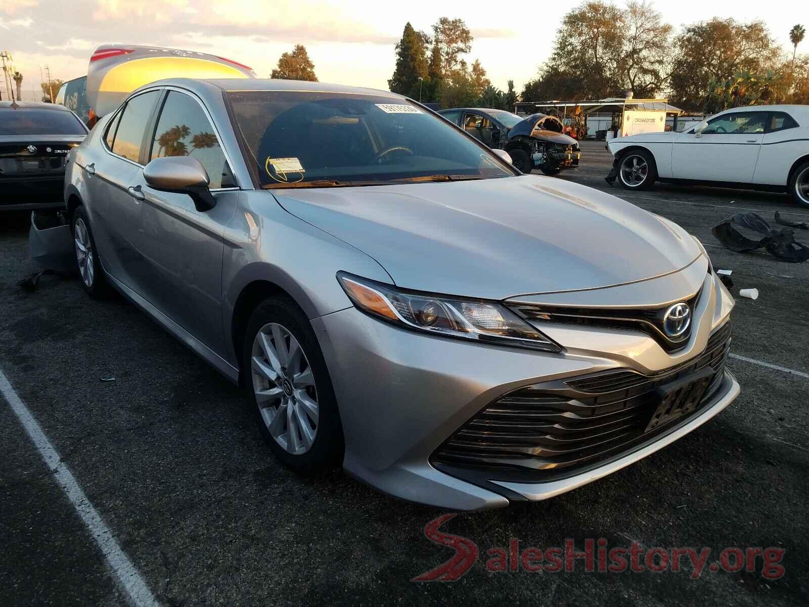 4T1B11HK5JU116835 2018 TOYOTA CAMRY