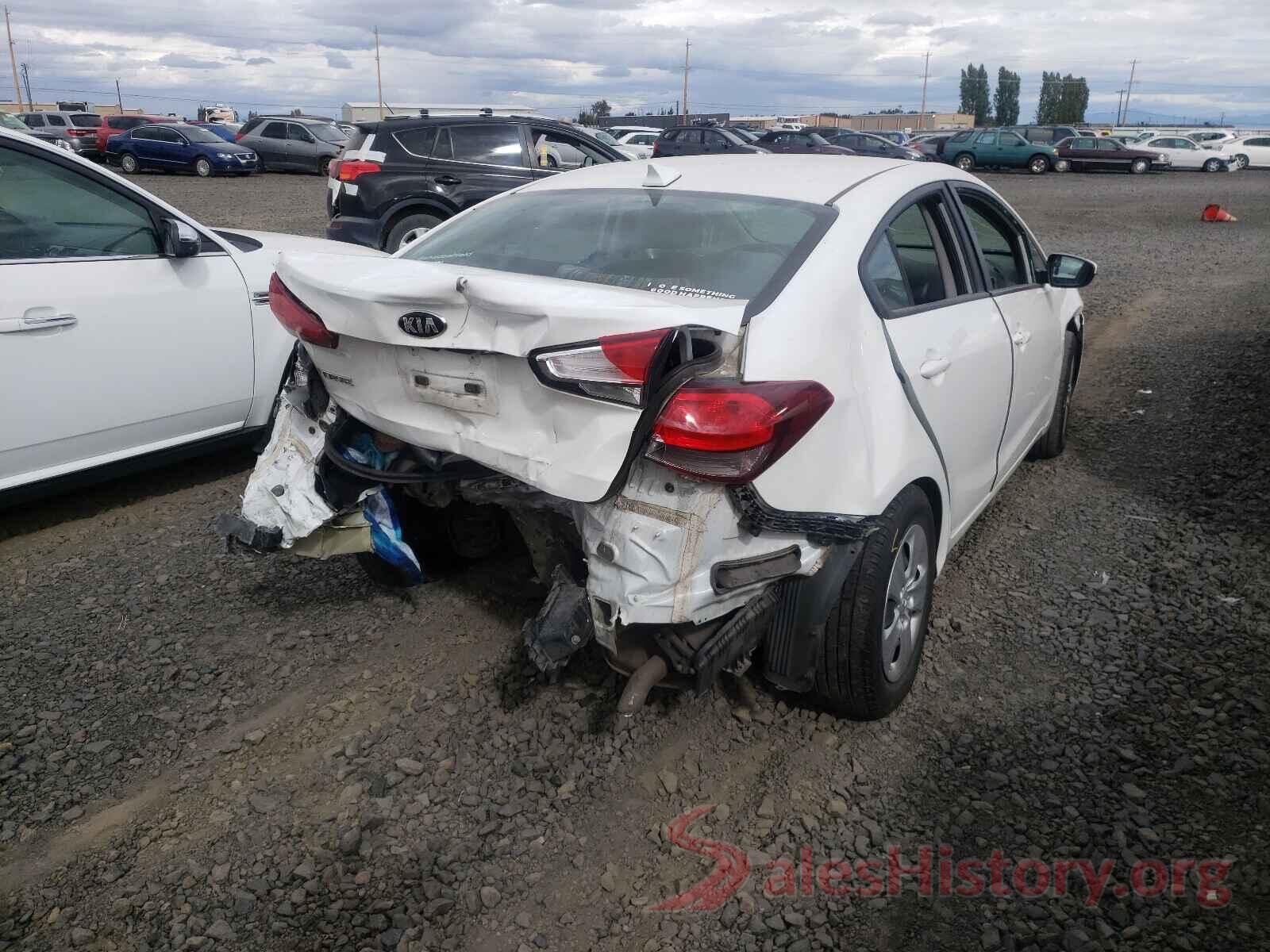 3KPFL4A70JE164670 2018 KIA FORTE