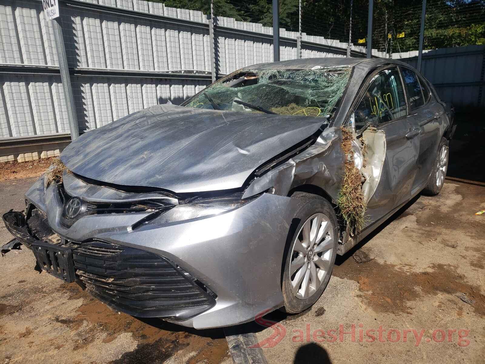 4T1B11HK1KU768319 2019 TOYOTA CAMRY