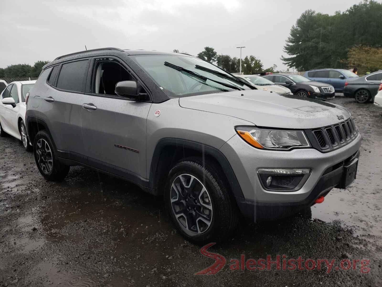 3C4NJDDB9KT821870 2019 JEEP COMPASS