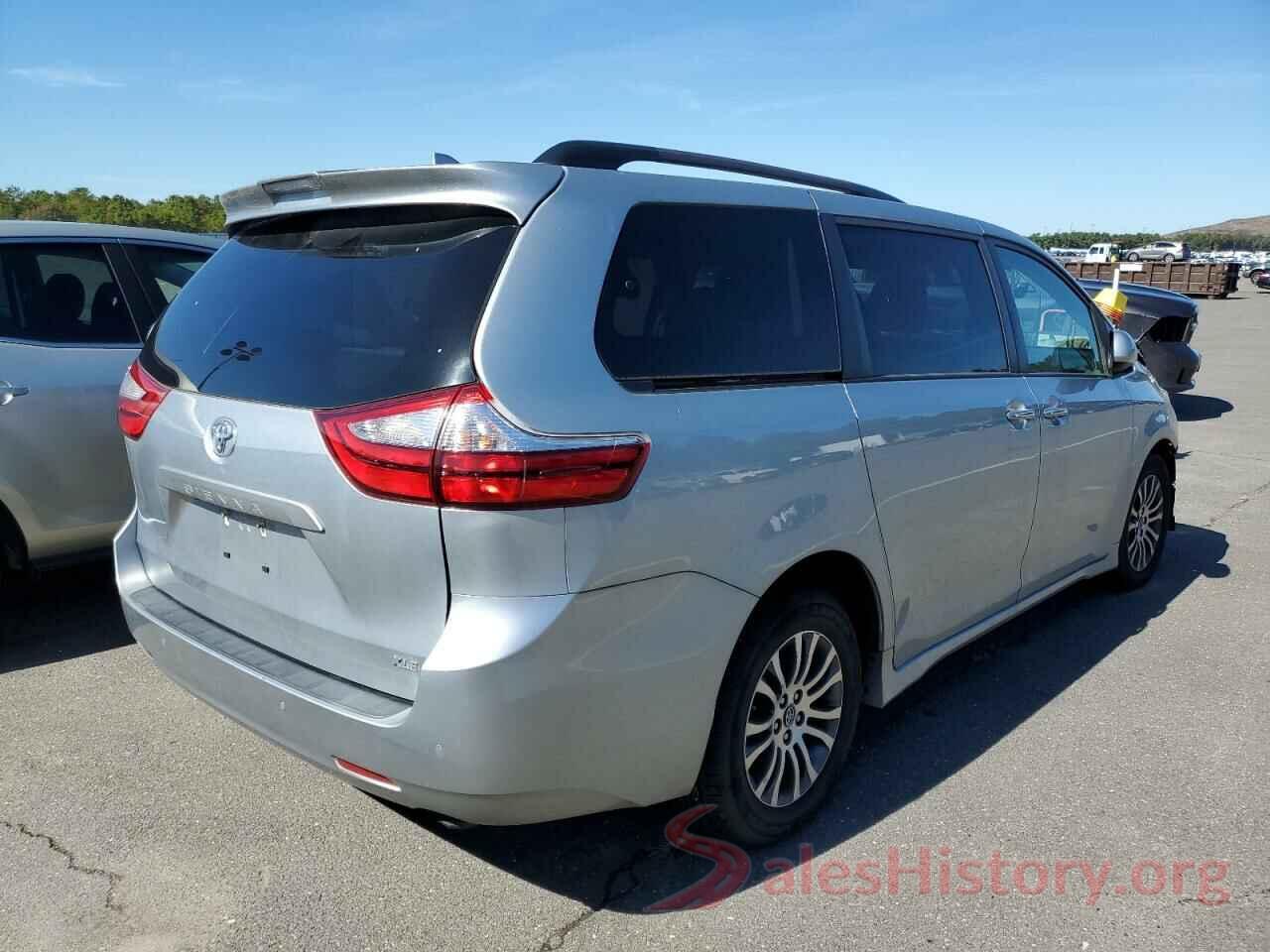 5TDYZ3DC1KS008610 2019 TOYOTA SIENNA