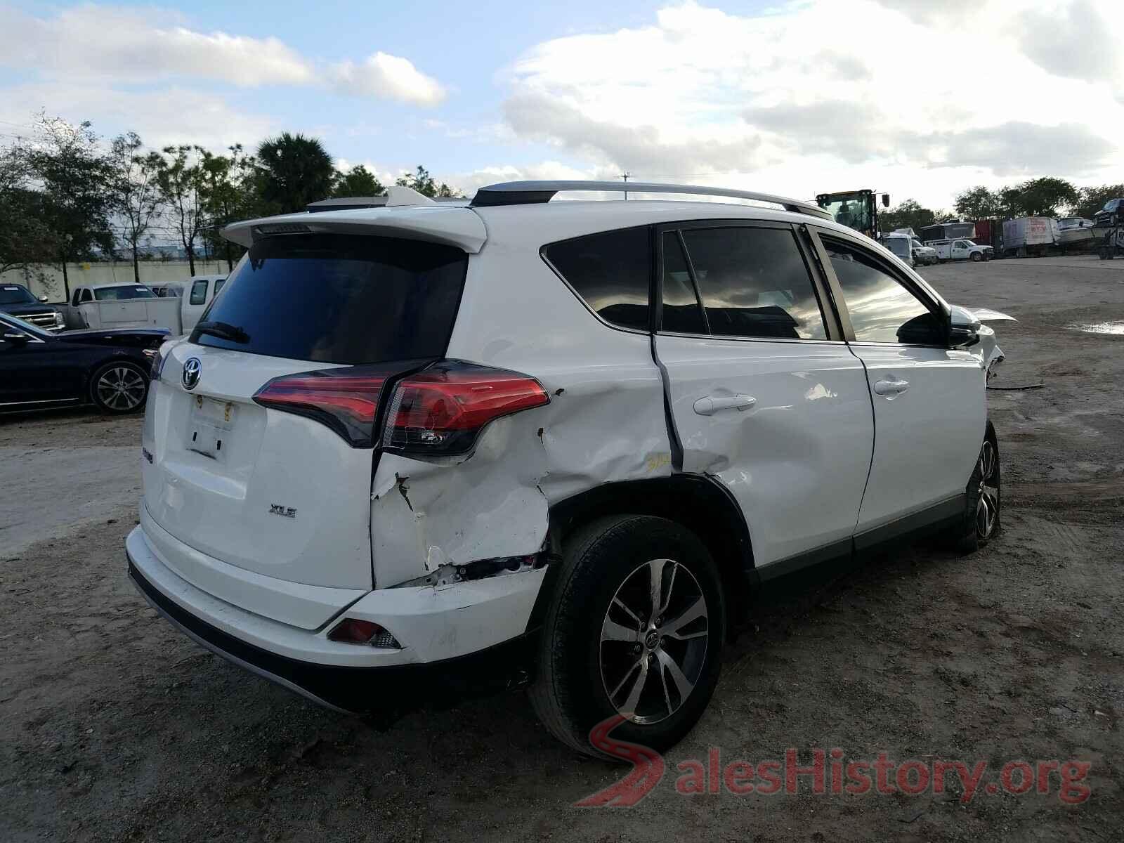 2T3WFREV6JW506219 2018 TOYOTA RAV4