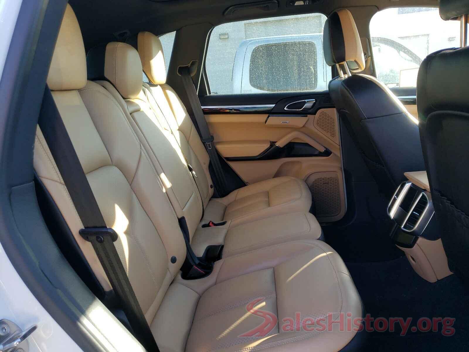 WP1AE2A21HLA74795 2017 PORSCHE CAYENNE