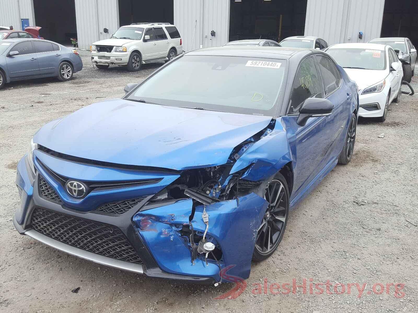 4T1B61HK2JU097274 2018 TOYOTA CAMRY