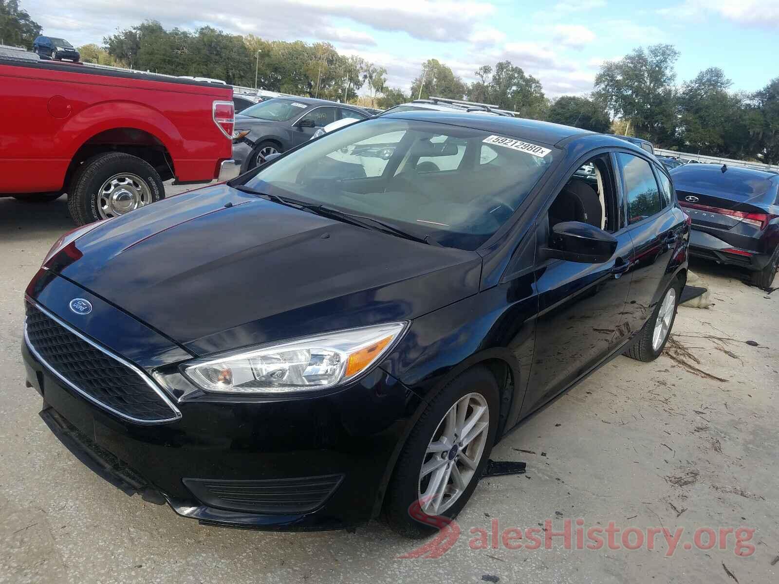 1FADP3K26JL212369 2018 FORD FOCUS